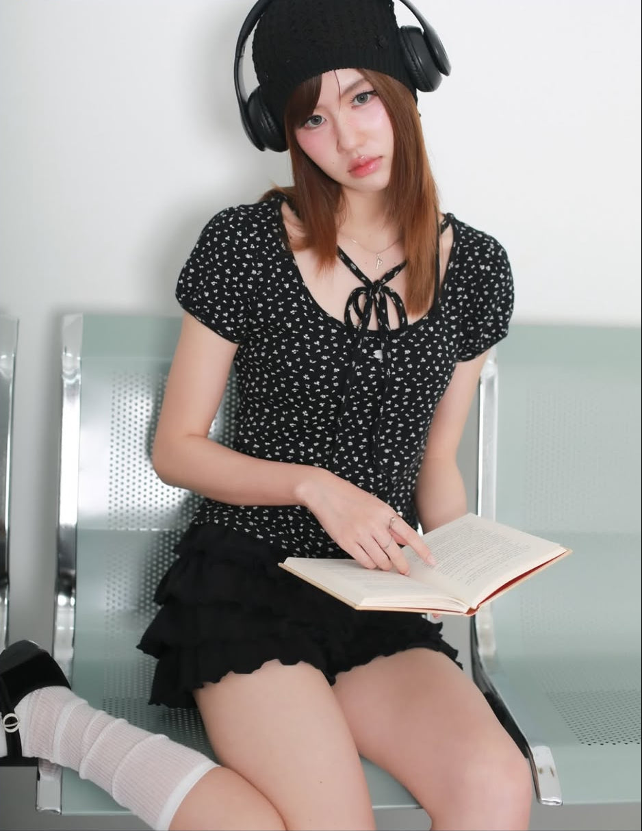 ♡預訂♡ 超可愛娃娃袖蝴蝶結綁帶上衣