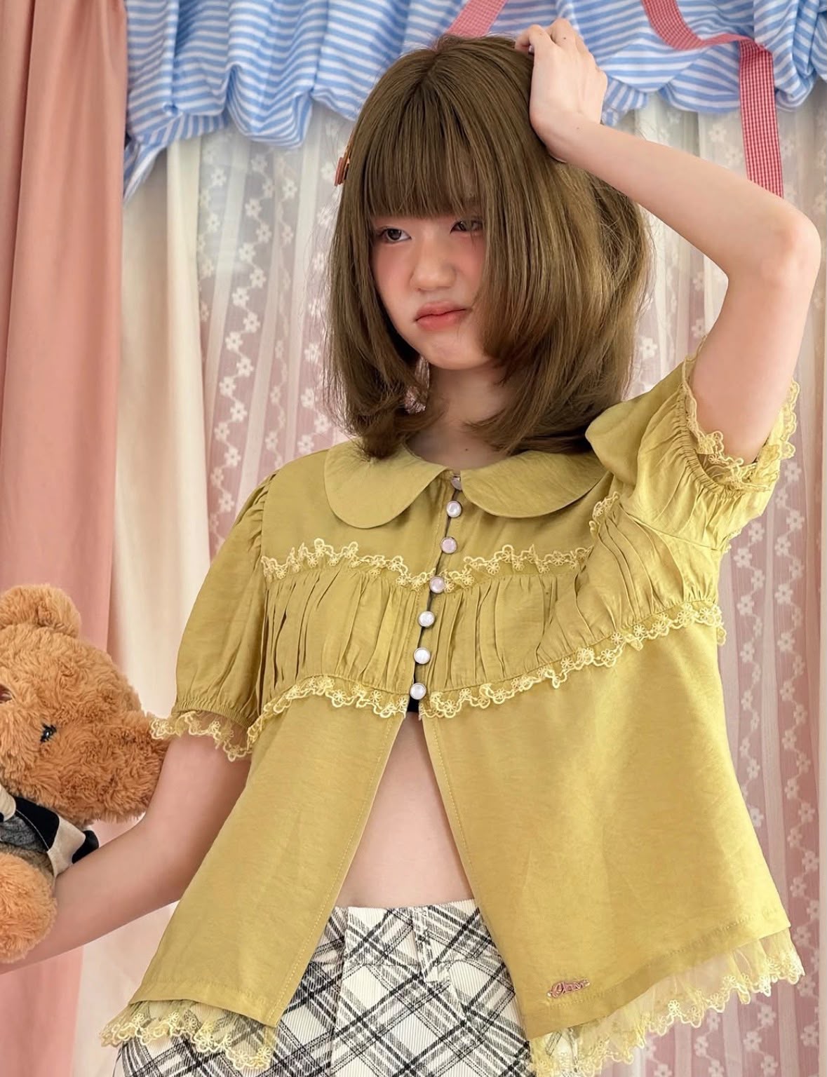 ♡預訂♡ 可愛感拉滿刺繡泡泡袖上衣