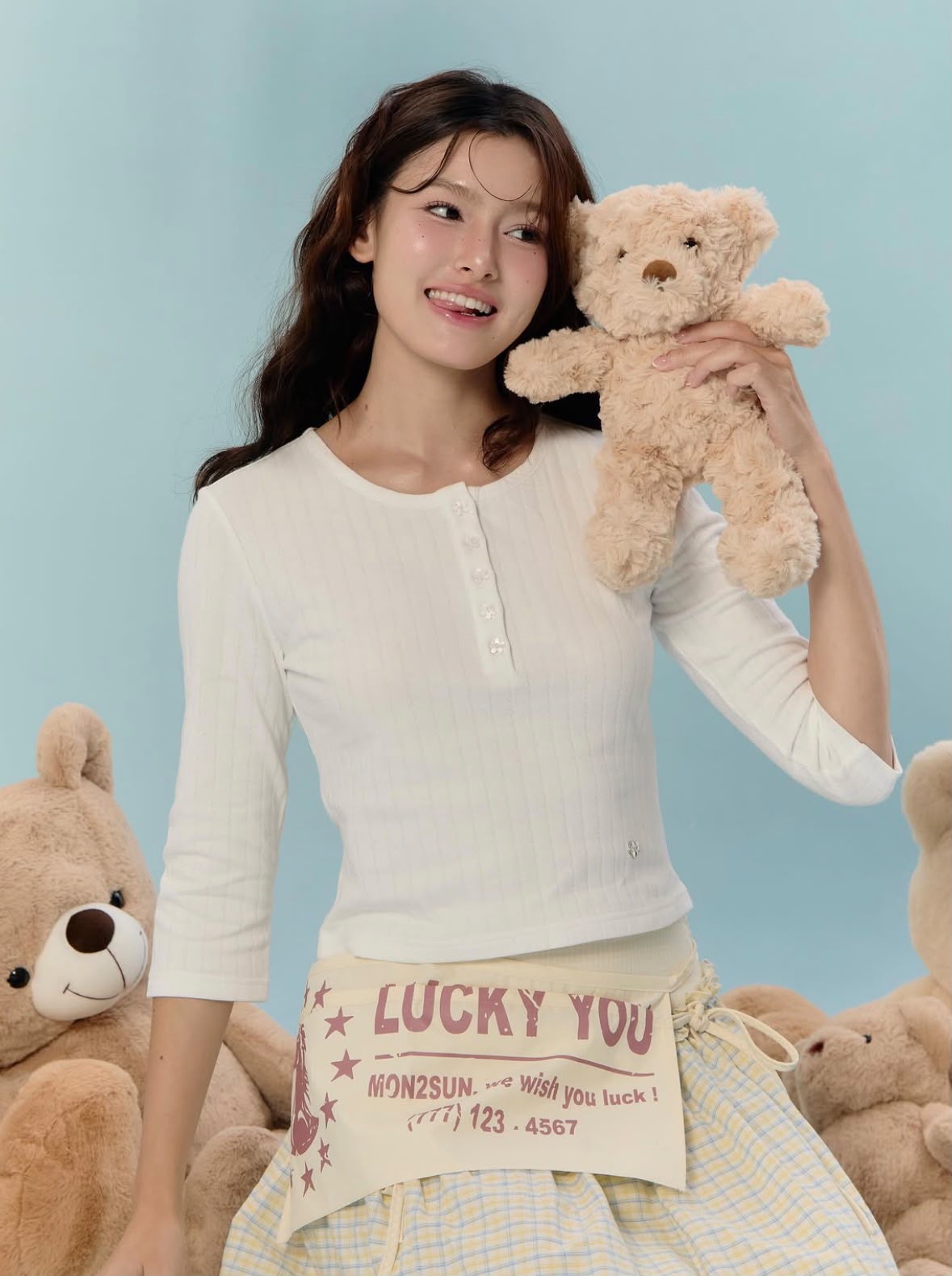 ♡預訂♡ 可愛拼色花花鈕扣中袖Tee